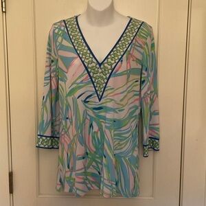 Lilly Pulitzer size Small Poly/Spandex knit 3/4 sleeve tunic top